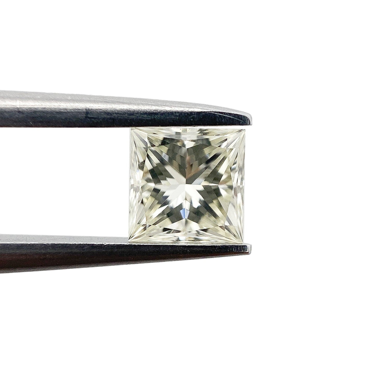 0.40ct | K/VVS2 Princess Shape Brilliant Cut Diamond-Modern Rustic Diamond