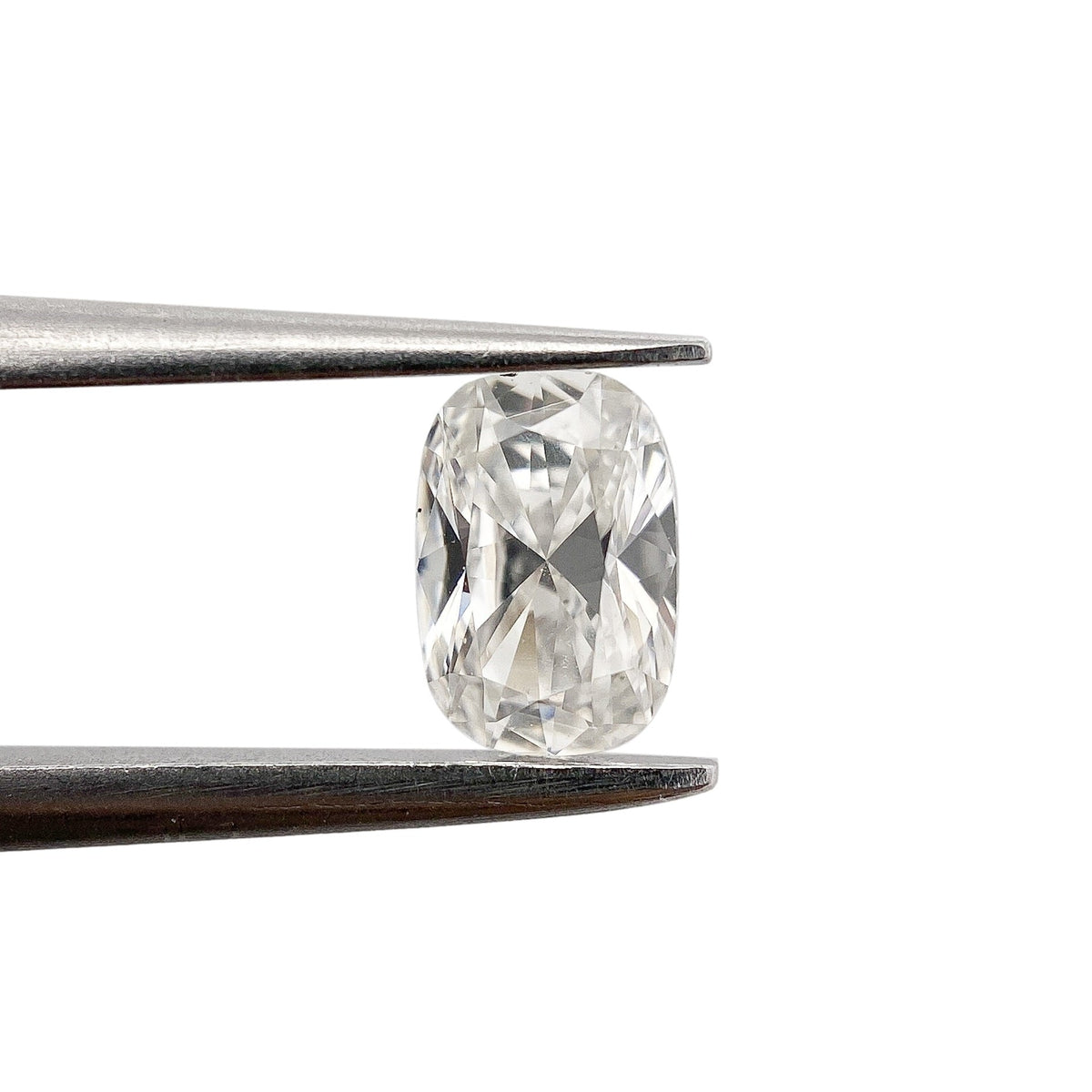 0.44ct | D/VS2 Cushion Shape Brilliant Cut Diamond-Modern Rustic Diamond