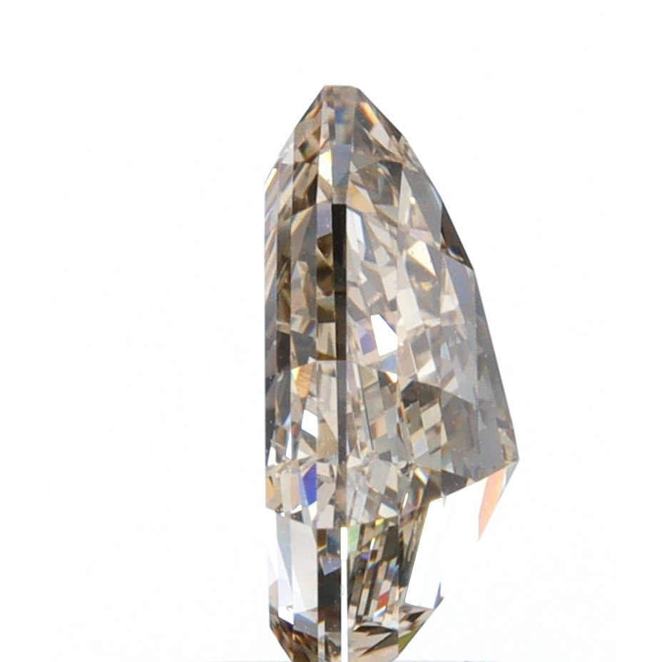 0.76ct | Champagne VVS Kite Shape Step Cut Diamond-Modern Rustic Diamond