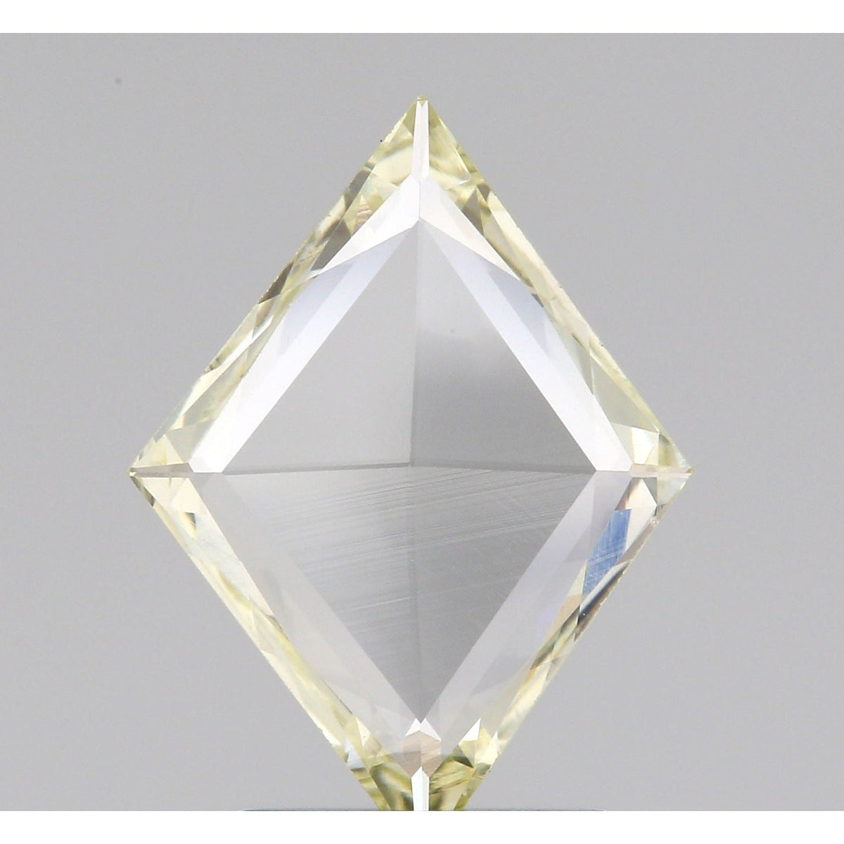 0.88ct | Light Color VVS Kite Shape Rose Cut Diamond-Modern Rustic Diamond