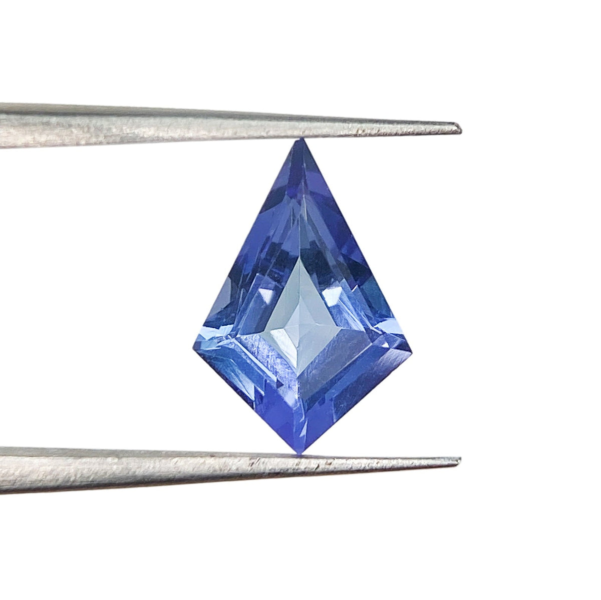 0.94ct | Kite Shape Step Cut Tanzanite-Modern Rustic Diamond