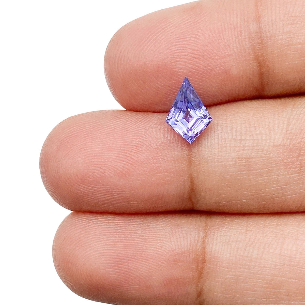 0.95ct | Kite Shape Step Cut Tanzanite-Modern Rustic Diamond