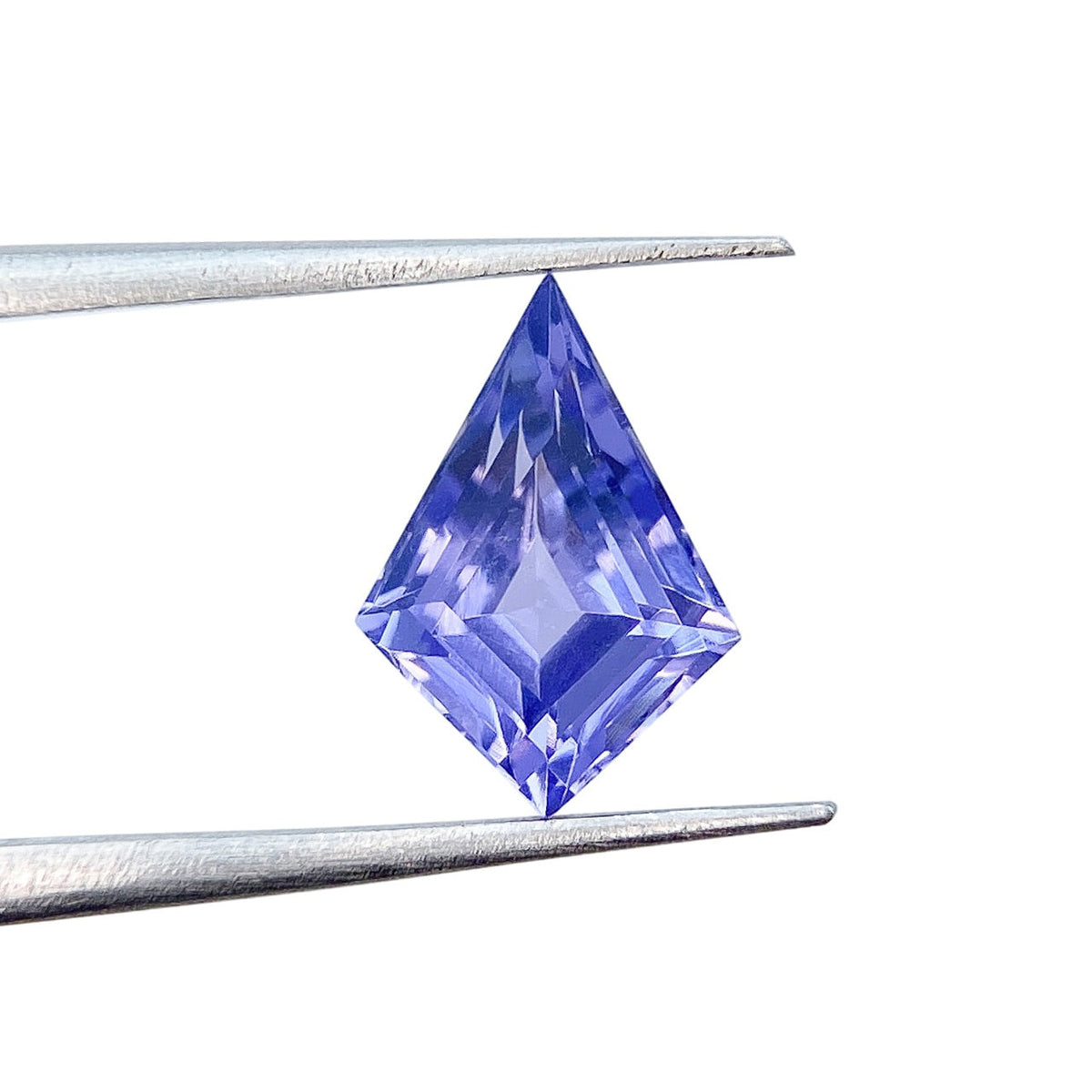 0.95ct | Kite Shape Step Cut Tanzanite-Modern Rustic Diamond