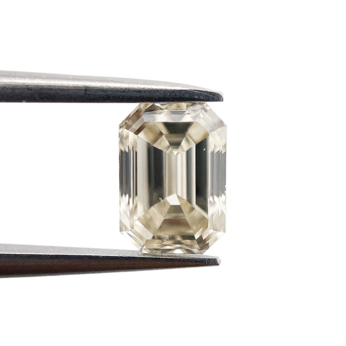 1.01ct | Champagne VVS Emerald Shape Step Cut Diamond-Modern Rustic Diamond