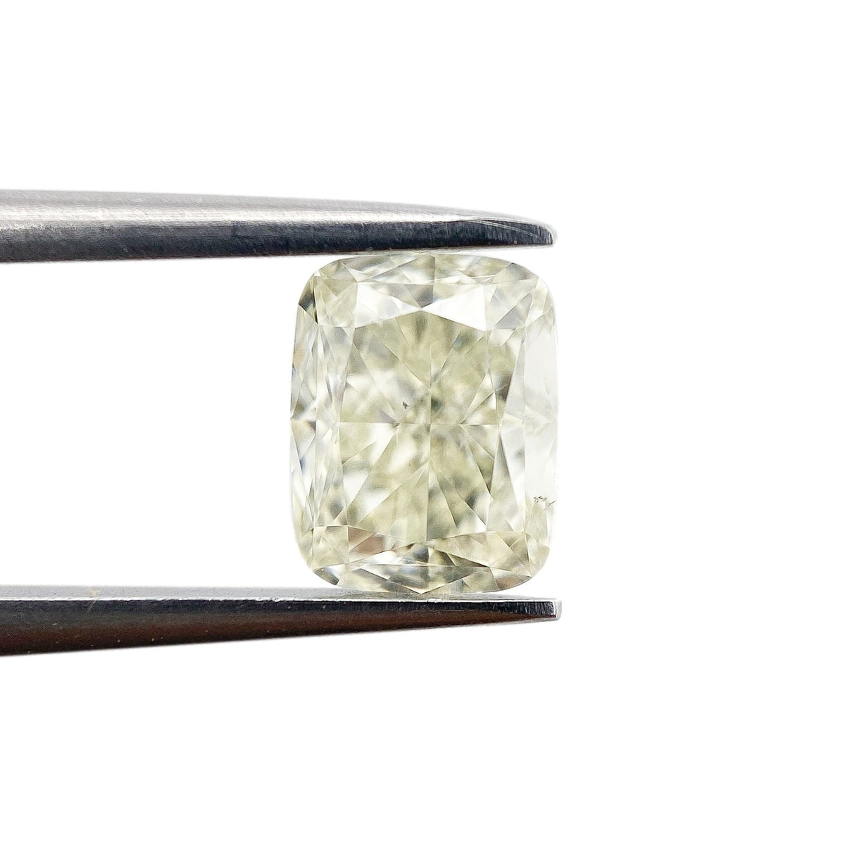 1.06ct | Light Color VS2 Cushion Shape Brilliant Cut Diamond-Modern Rustic Diamond