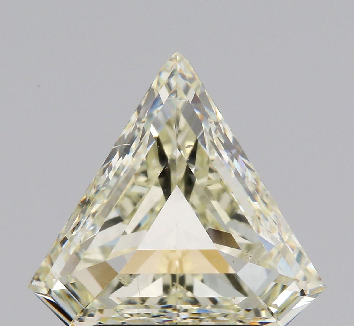 1.78ct | Light Color VVS Shield Shape Step Cut Diamond-Modern Rustic Diamond