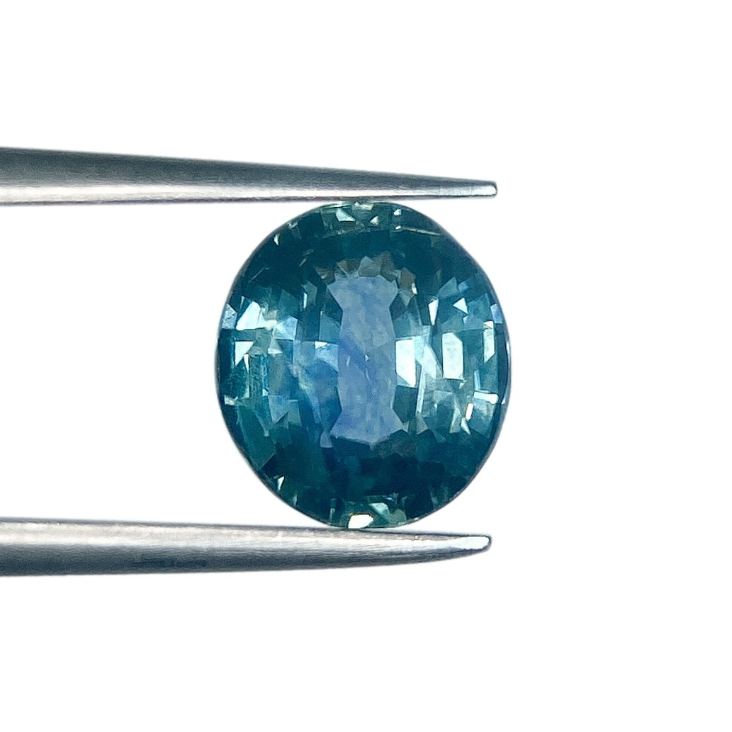 2.67ct | Brilliant Cut Oval Shape Blue Montana Sapphire-Modern Rustic Diamond