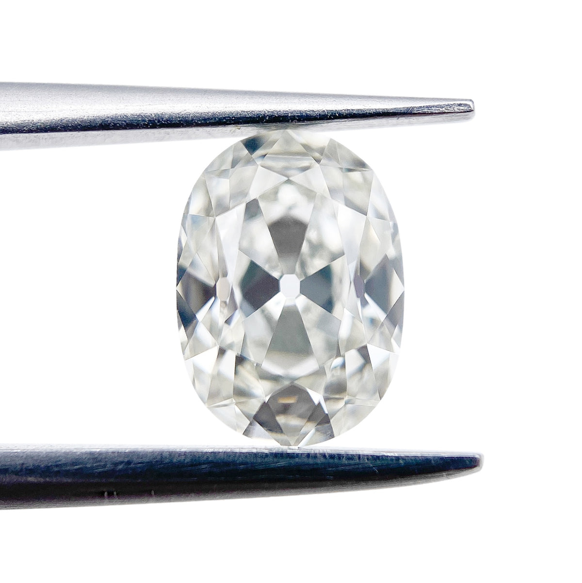 0.91ct | J/VS2 Oval Shape Old Mine Cut Diamond (GIA) - Modern Rustic Diamond