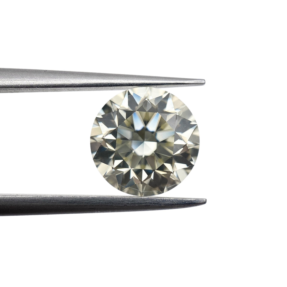 2.20ct | Light Color VVS Round Shape Brilliant Cut Diamond - Modern Rustic Diamond